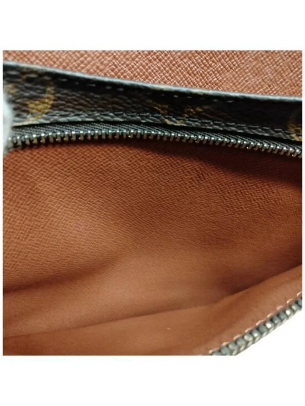 Authentic Louis Vuitton Pochette Rabat Monogram Clutch Wallet
